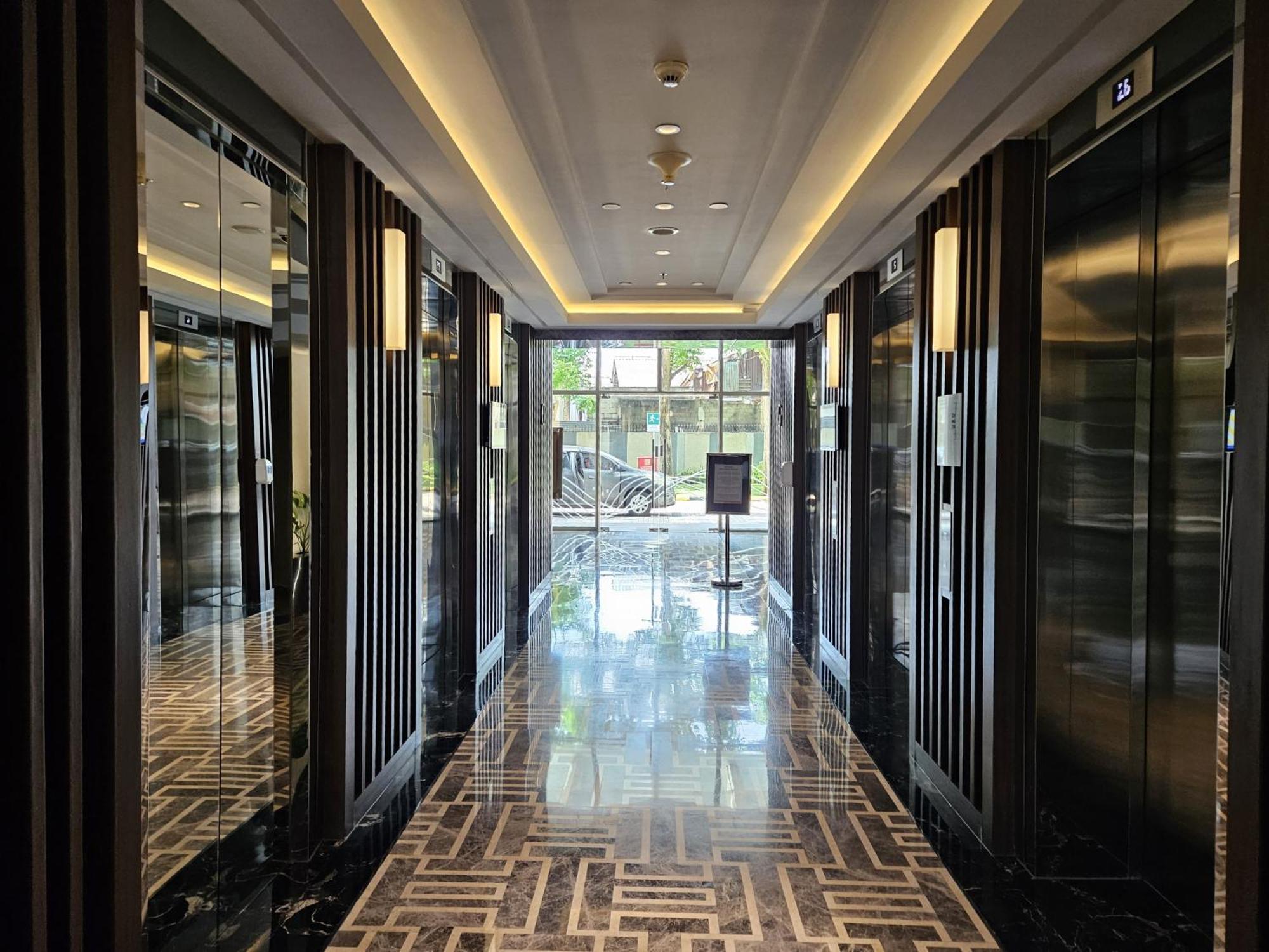 3Br Flat In Taman Anggrek Residence Джакарта Екстер'єр фото